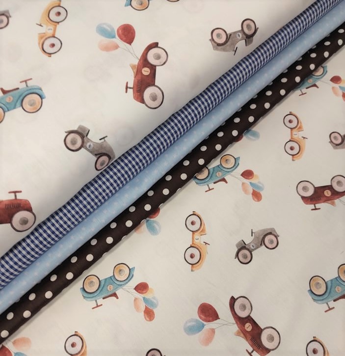 RETRO AUTÍČKA NA BIELEJ BAVLNE- POSLEDNÝ KUS 75cm!!!