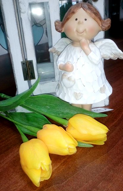 Plastový tulipán - žltý 1 ks