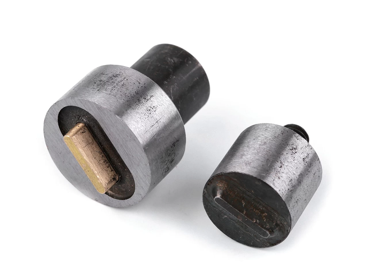 Piston na nitovanie oválnych priechodiek 4x16 mm - 1 sada