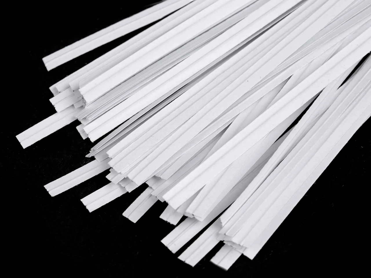 Viazací drôtik v papieri dĺžka 10 cm