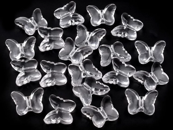 Plastové korálky motýľ 15x18 mm - 20ks