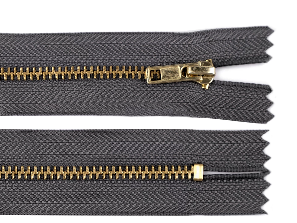 Kovový / mosadzný zips šírka 4 mm dĺžka 18 cm nohavicový -1ks