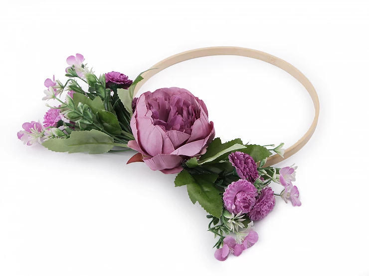 Svadobná dekorácia kruh s kvetmi Ø19,5 cm - 1 ks